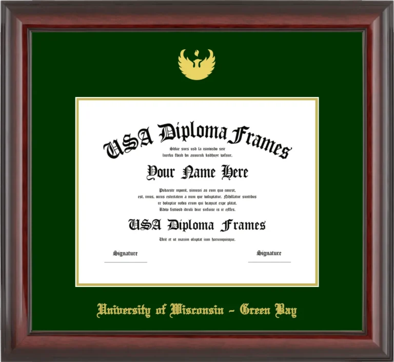 University of Wisconsin – Green Bay Diploma Frame – Cherry Glossy – Winter Green/Gold Mat